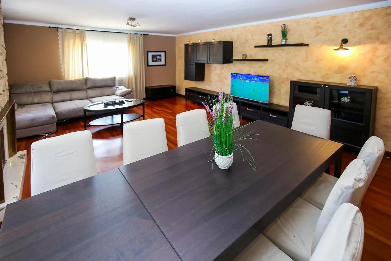 Magnifica Planet Costa Dorada Villa Cambrils 0*,